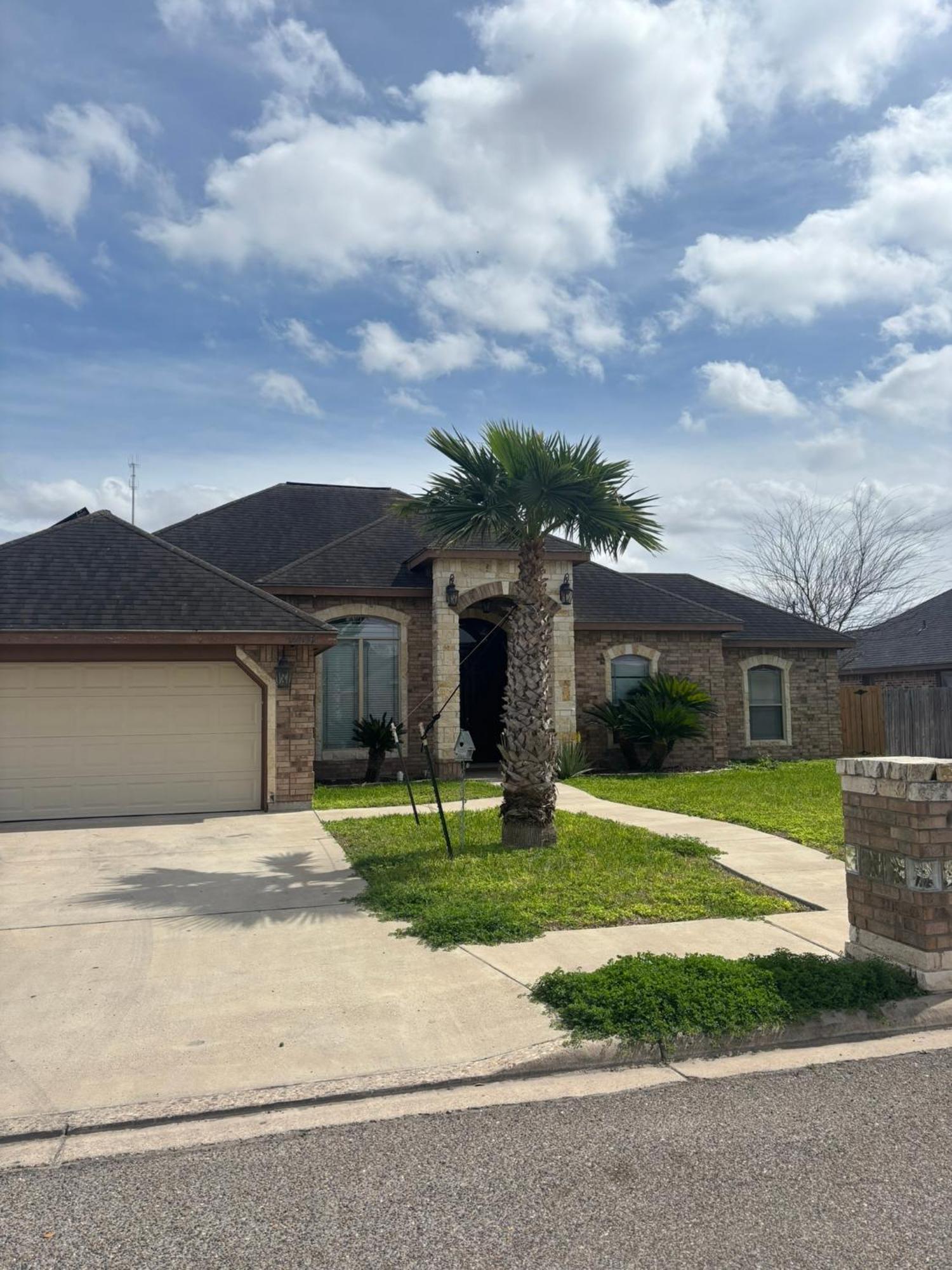 Home Located In Pharr Exterior photo